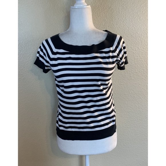 Vintage Burberry Striped Top Size 38/6 US Women's Banded Sleeve and Waist Navy